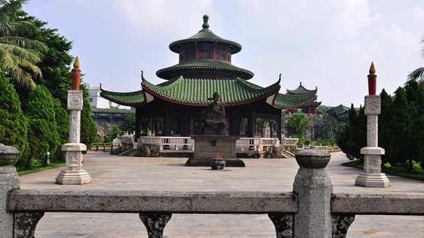 Гробница Хай Жуя на Хайнане