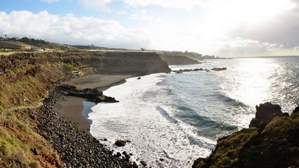 Пляж Эль-Больюльо на Канарских островах