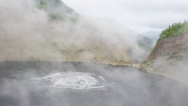 Озеро Бойлинг-Хоул в Кэт-Айленде Озеро Бойлинг-Хоул в Кэт-Айленде
