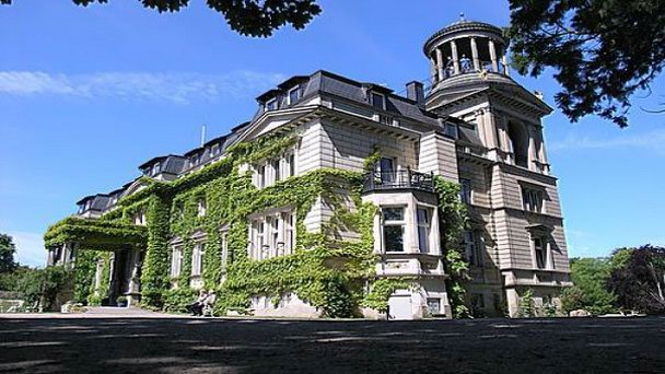 Замок Карц в Макленбург-Передней Померании