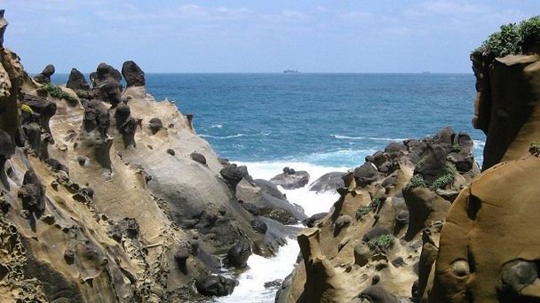 Остров мира в Килунге в Тайпее