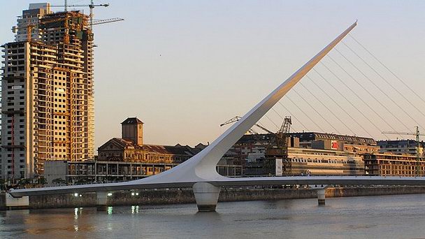 Порт Мадеро в Буэнос-Айресе