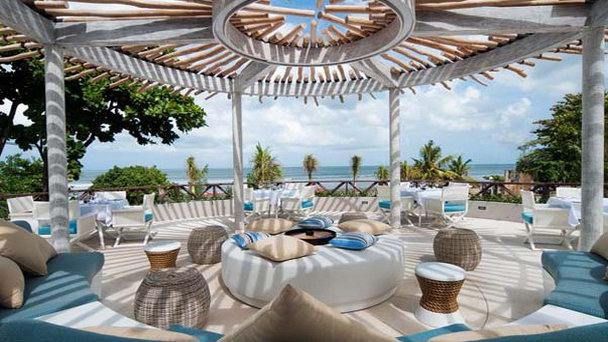 Ресторан Cocoon Beach Club на Бали