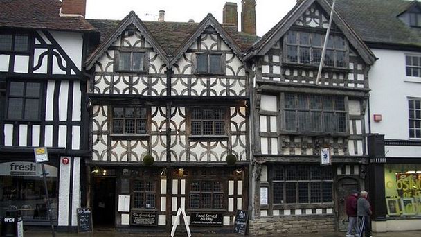 Гарвард Хаус в Англии