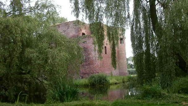 Замок Равестейн в Роттердаме