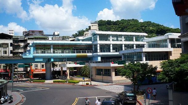 Станция Линьгуан в Тайпее