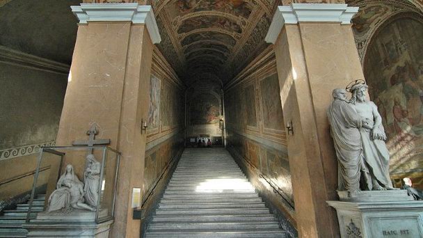 Святая лестница в Риме