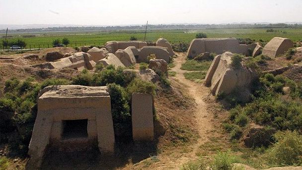 Холм Аджина-Тепе в Душанбе