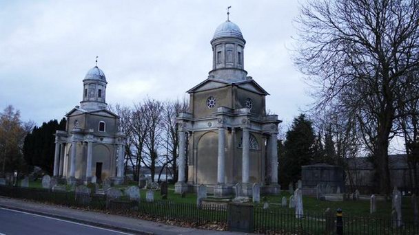 Башни Мистли в Англии Башни Мистли в Англии