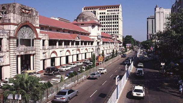 Рынок Багаек Аунг Сан в Янгоне