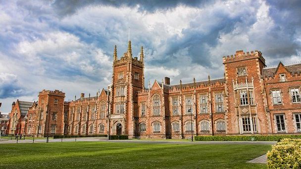 Королевский университет Белфаста в Северной Ирландии Королевский университет Белфаста в Северной Ирландии