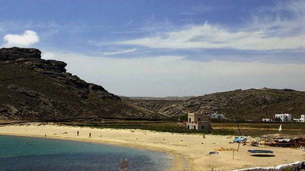 Пляж Панормос на Миконосе
