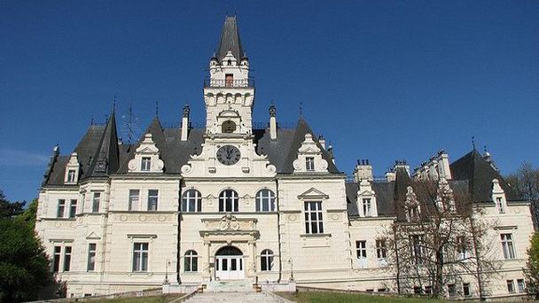 Замок Будмерице в Малых Карпатах