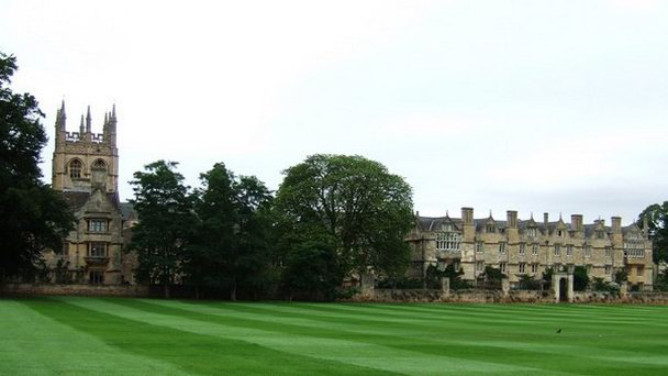 Мертон колледж Оксфорда в Англии