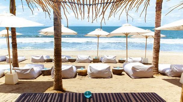 KARMA BEACH BATU BELIG на Бали