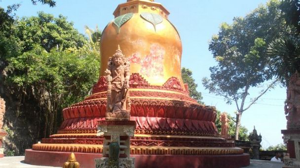 Храм Брахмавихара Арама на Бали