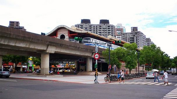 Станция Шипай в Тайпее Станция Шипай в Тайпее