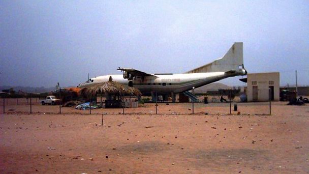 Самолет-памятник «СССР» в Асмэре Самолет-памятник «СССР» в Асмэре