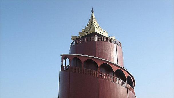 Сторожевая башня Нанмьинт в Багане Сторожевая башня Нанмьинт в Багане