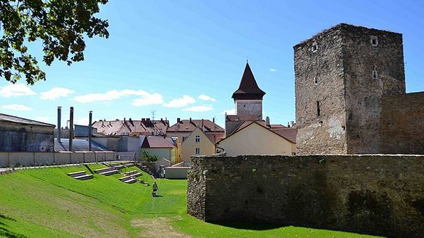 Городская стена в Зноймо