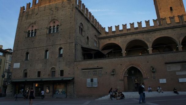 Дворец короля Энцо в Эмилия Романии