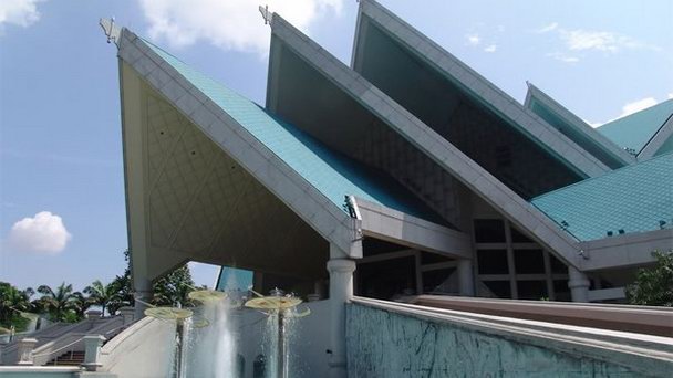 Дворец Культуры в Куала-Лумпуре