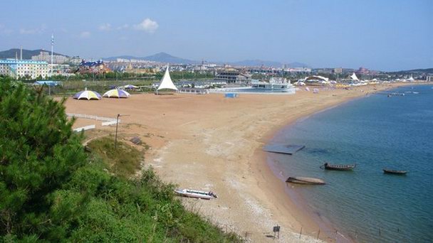 Пляж «Золотые камни» в Цзиньчжоу