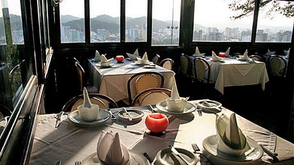 Ресторан Frohsinn Extra Gut в Санта-Катарине