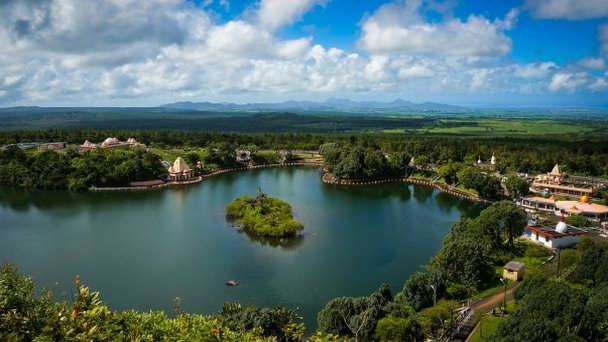 Озеро Гран Басен в Кюрпипе Озеро Гран Басен в Кюрпипе