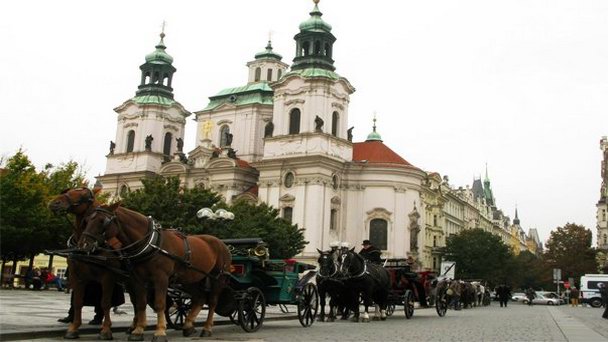 Костел Святого Николая на Староместской площади в Праге