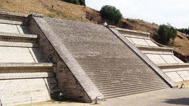 Индейский город Чолула в Пуэбле