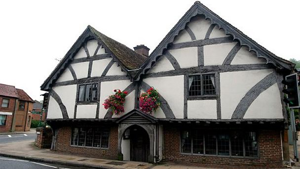 Тюдоровские домики в Англии Тюдоровские домики в Англии