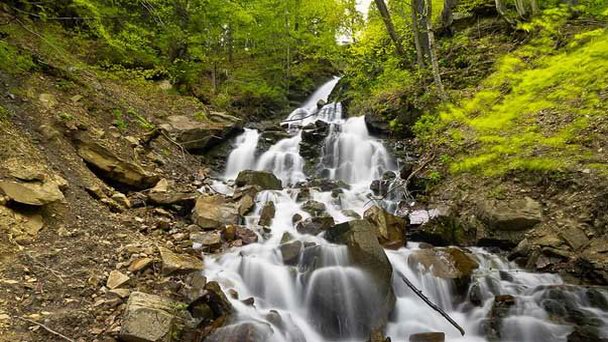 Водопад Труфанец в Карпатах