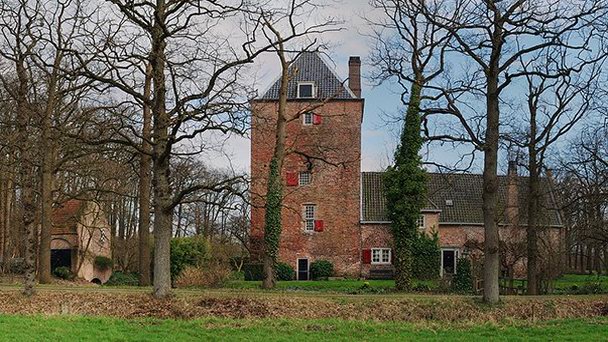 Замок Валенбург в Утрехте