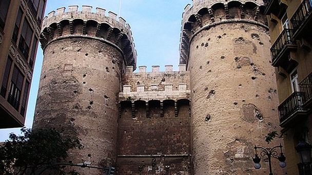 Башни Торрес де Кварт в Валенсии