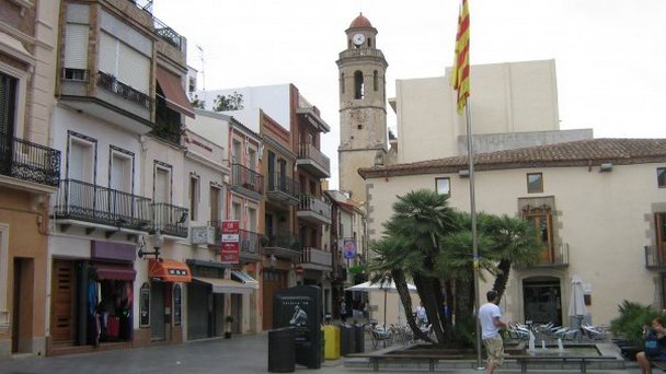 Площадь Конституции в Коста дель Маресме