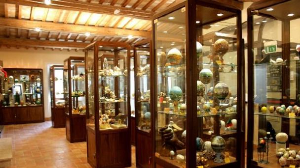 Музей раскрашенных яиц в Умбрии