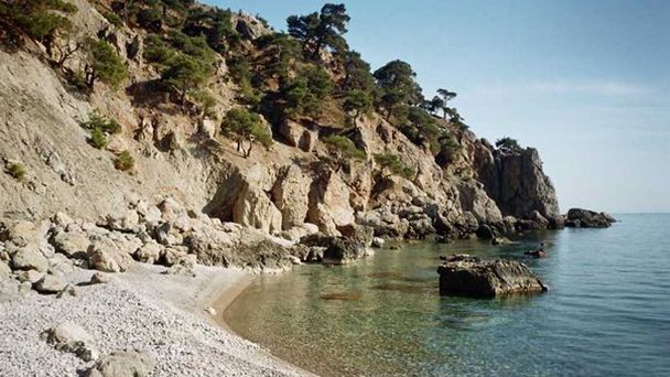 Золотой пляж Балаклавы в Крыму