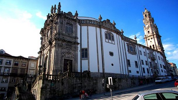 Башня Клериков в Ковильяне Башня Клериков в Ковильяне