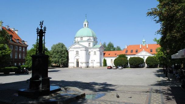 Площадь Нового рынка в Варшаве