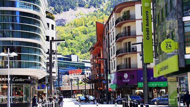 Авеню Меритсель в Андорре ла Велла