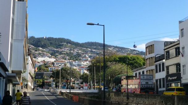 Фуникулер в Фуншале на Мадейре Фуникулер в Фуншале на Мадейре