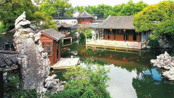 Сад уединения и медитации в Сучжоу в Сучжоу