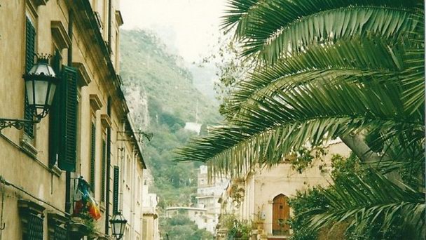 Руины Наумахии в Сицилии