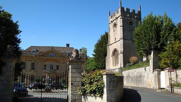 Церковь Святого Томаса Бекета в Видкомбе в Англии