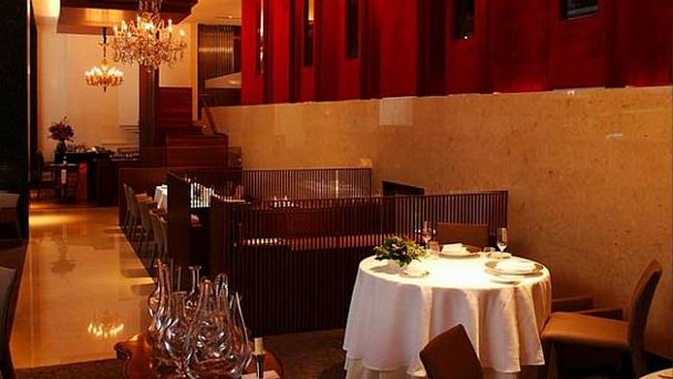 Кафе Les Amis в Сингапуре