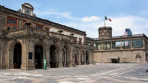 Национальный музей истории в Мехико