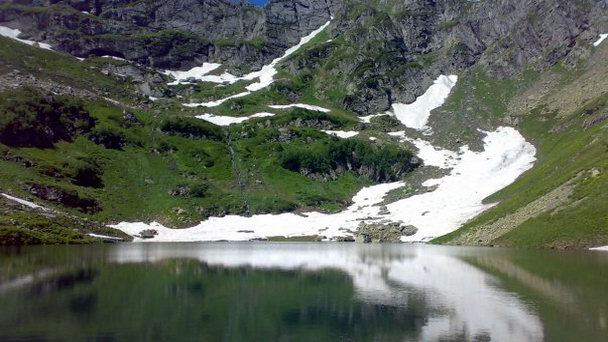 Озеро Мзы в Гагре