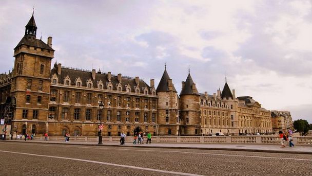 Дворец Консъержери в Париже