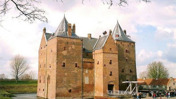 Замок Лувестейн в Гелдерланде